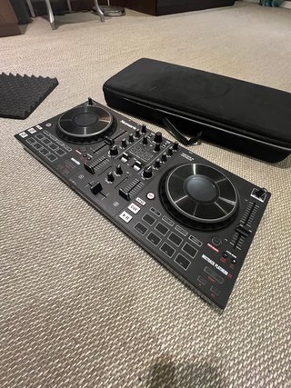 Controladora DJ Numark Mixtrack Platinum FX