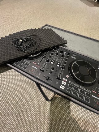 Controladora DJ Numark Mixtrack Platinum FX