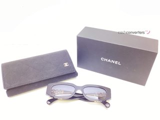 gafa de sol señora chanel 5544