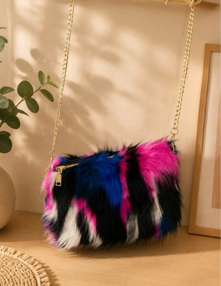 Chollo : 2 Bolsos 1 Indio Flecos y  2 Pelito