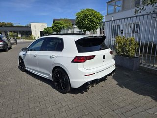 Volkswagen Golf R Mk8 320CV - Akrapovič (2023)