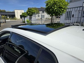 Volkswagen Golf R Mk8 320CV - Akrapovič (2023)