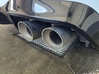Volkswagen Golf R Mk8 320CV - Akrapovič (2023)