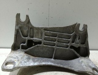 Renault 2422553 112200014r soporte scenic 1.5 dci