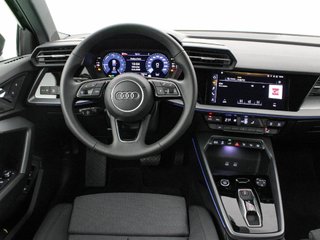 AUDI A3 1.5 40 TFSI E S TRONIC ALLSTREET GENUINE 204 5P