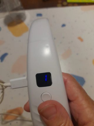Ventilador de cuello blanco