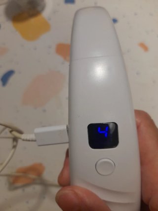 Ventilador de cuello blanco