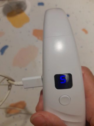 Ventilador de cuello blanco