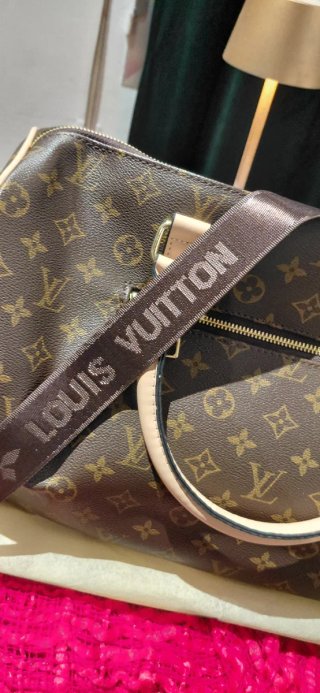 Louis Vuitton + Reloj Guess [Algo Negociable]