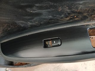 MANDO ELEVALUNAS DELANTERO DERECHO Hyundai i10 (IA)(2013->)