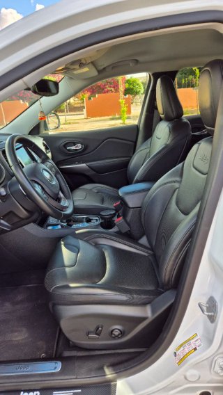 JEEP CHEROKEE 2.2 DIÉSEL LIMITED - Automático 9
