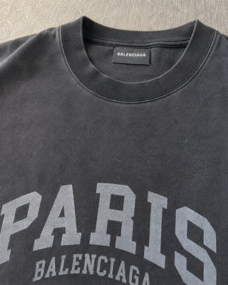 Balenciaga París Oversize Tee Shirt Camiseta Negra
