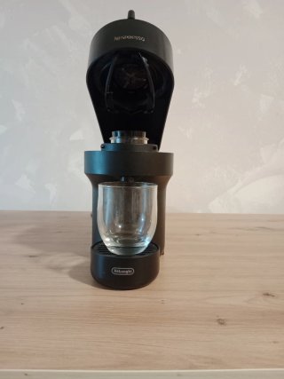 Cafetera Nespresso Vertuo+Espumador de leche