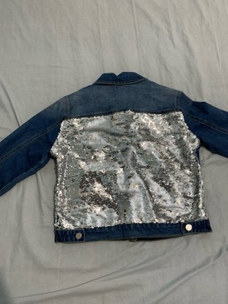 Chaqueta vaquera con lentejuelas