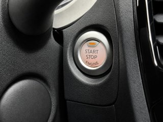Nissan Juke G E6D-Temp 83kW(112CV) 5M/T BOSE PE BLA.