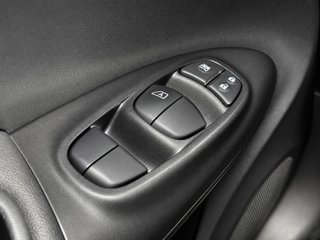 Nissan Juke G E6D-Temp 83kW(112CV) 5M/T BOSE PE BLA.