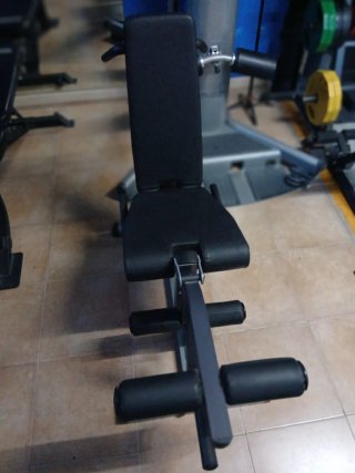 Banco dual piernas Body-Solid Extensión y Femoral