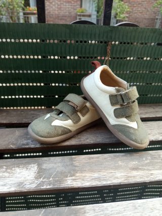 Zapatos respetuosos bebé talla 26