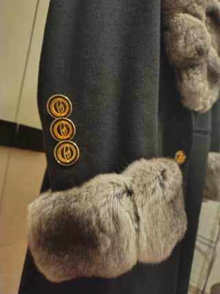 Cappotto Brioni con pelliccia