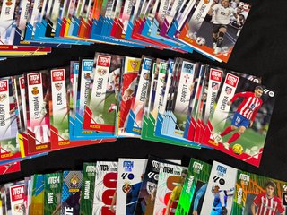 Lote 150 Cromos Megacracks MGK 24/25 + Especiales