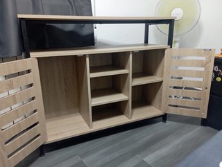 Estantería madera y metal