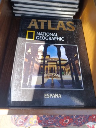 14 volúmenes de Nacional geographic 14 colecciones