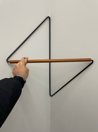 Appendiabiti design nero e legno