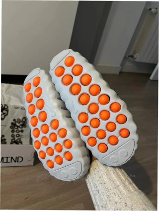 Nike Mind 001 Talla 41 Beige/Blanco Nuevas