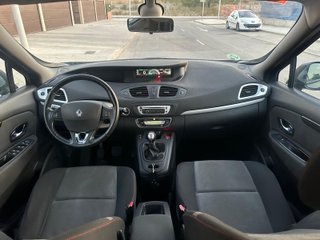 Renault Grand Scenic 2015