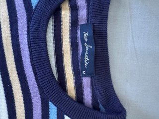 Jersey de rayas morado y amarillo Talla M
