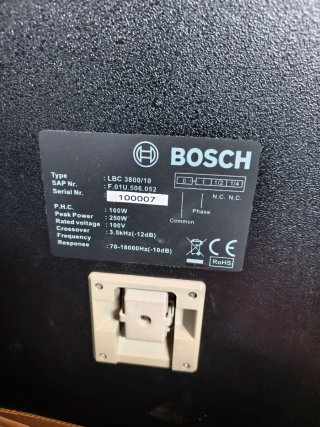Altavoces Bosch Negros