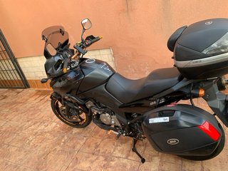 Suzuki V-Strom Adventure Negra ...