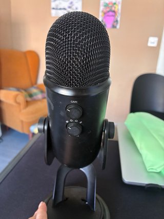 Micrófono USB Logitech Blue Yeti