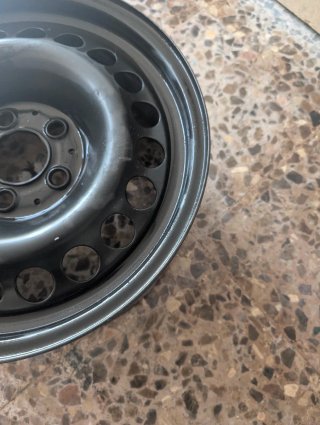 Llantas con tapacubos