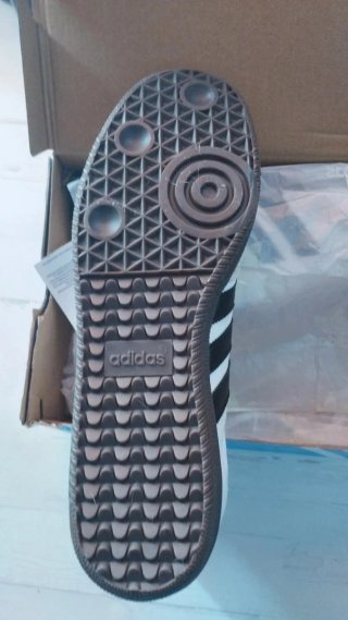 Adidas Samba Talla 40 Blancas y Negras