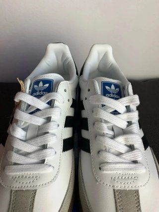 Adidas Samba Talla 43 Marrones y Negras
