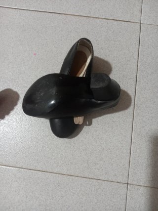 LOTE DE ZAPATOS NIÑA TODO POR 15€ TALLAS 20 a 27