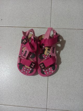 LOTE DE ZAPATOS NIÑA TODO POR 15€ TALLAS 20 a 27