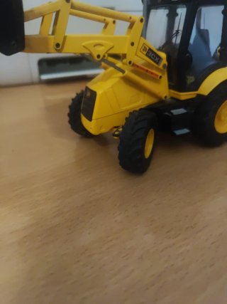 Retroexcavadora Joal 3cx Escala 1/25 Ref. 189