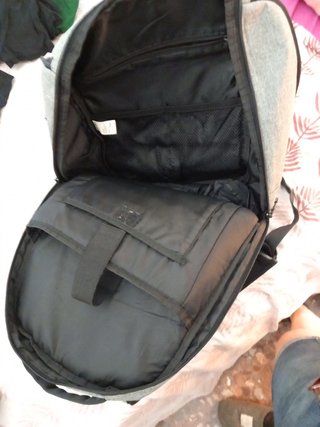 Mochila para portátil gris