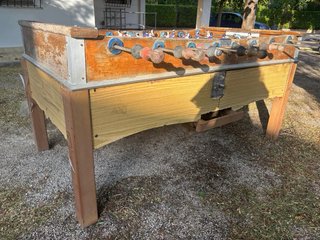 Futbolín recreativo de madera