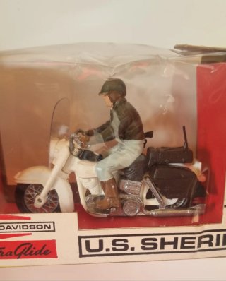 Modellino Harley-Davidson Electra Glide U.S. Sheri