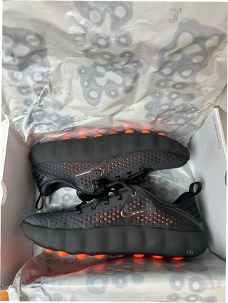 Nike Mind 002 Negro Hyper Crimson EU45