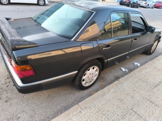 Mercedes-Benz Clase E 1993