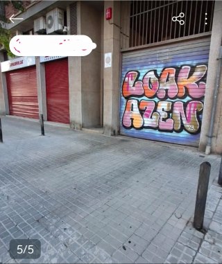 plaza de parking grande para coche y moto
