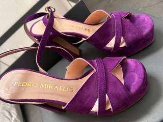 Zapatos de tacón Pedro Miralles morados un uso