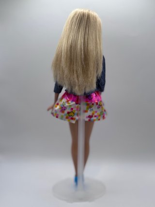 Barbie Molde CEO 2000s