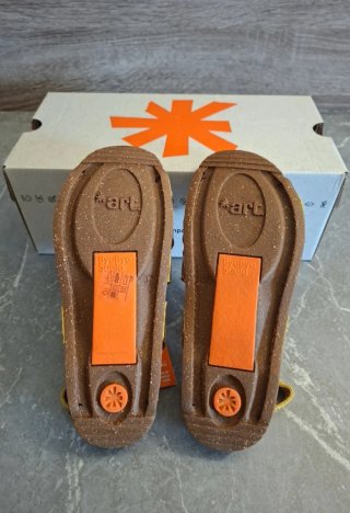 Sandalias Art  37