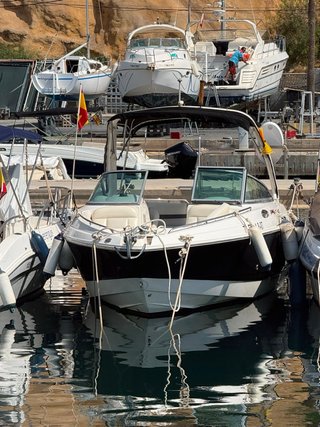 Barco Chaparral 256 SSI