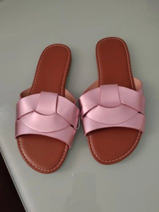 Sandalias Planas Rosadas y Marrones